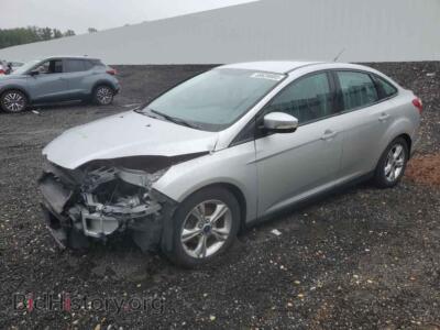2014 Ford FOCUS SE, серебристый — VIN 1FADP3F26EL244433, Copart