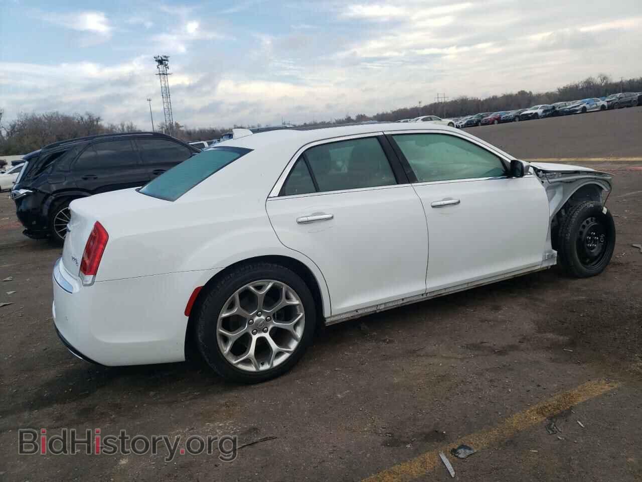 2018 CHRYSLER 300 - VIN: 2C3CCAPT7JH181559 - Фото 3