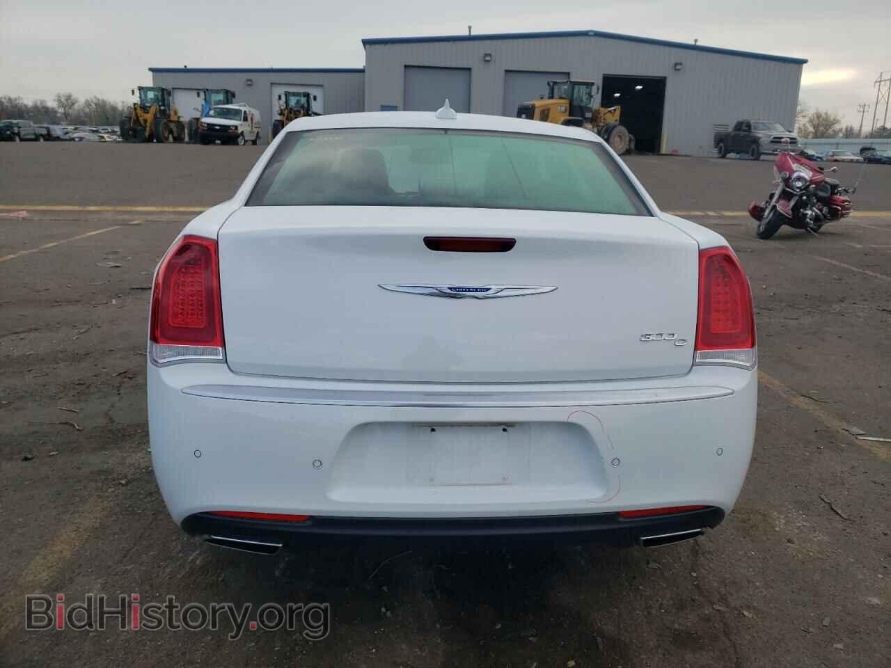 2018 CHRYSLER 300 - VIN: 2C3CCAPT7JH181559 - Фото 6