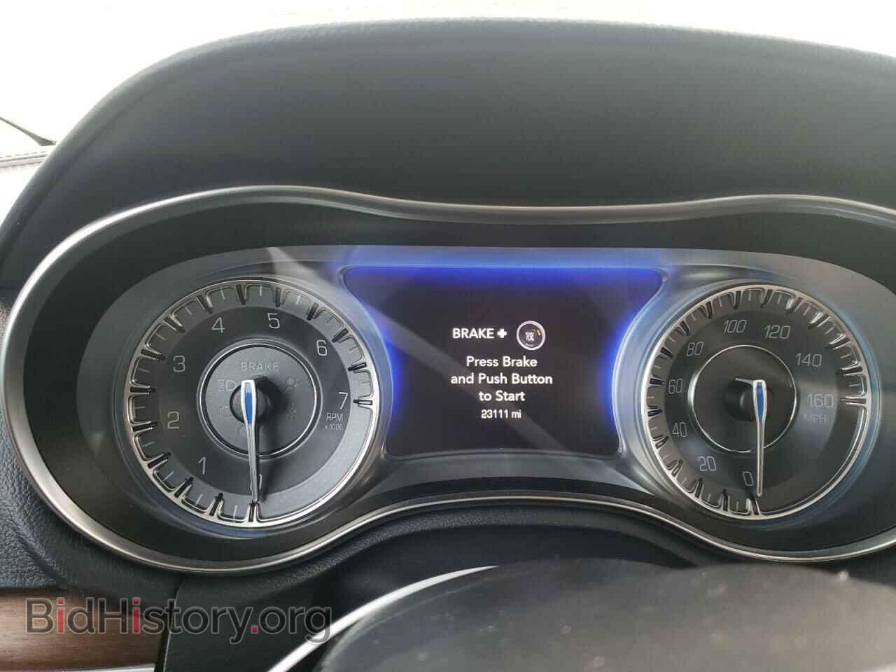 2018 CHRYSLER 300 - VIN: 2C3CCAPT7JH181559 - Фото 9