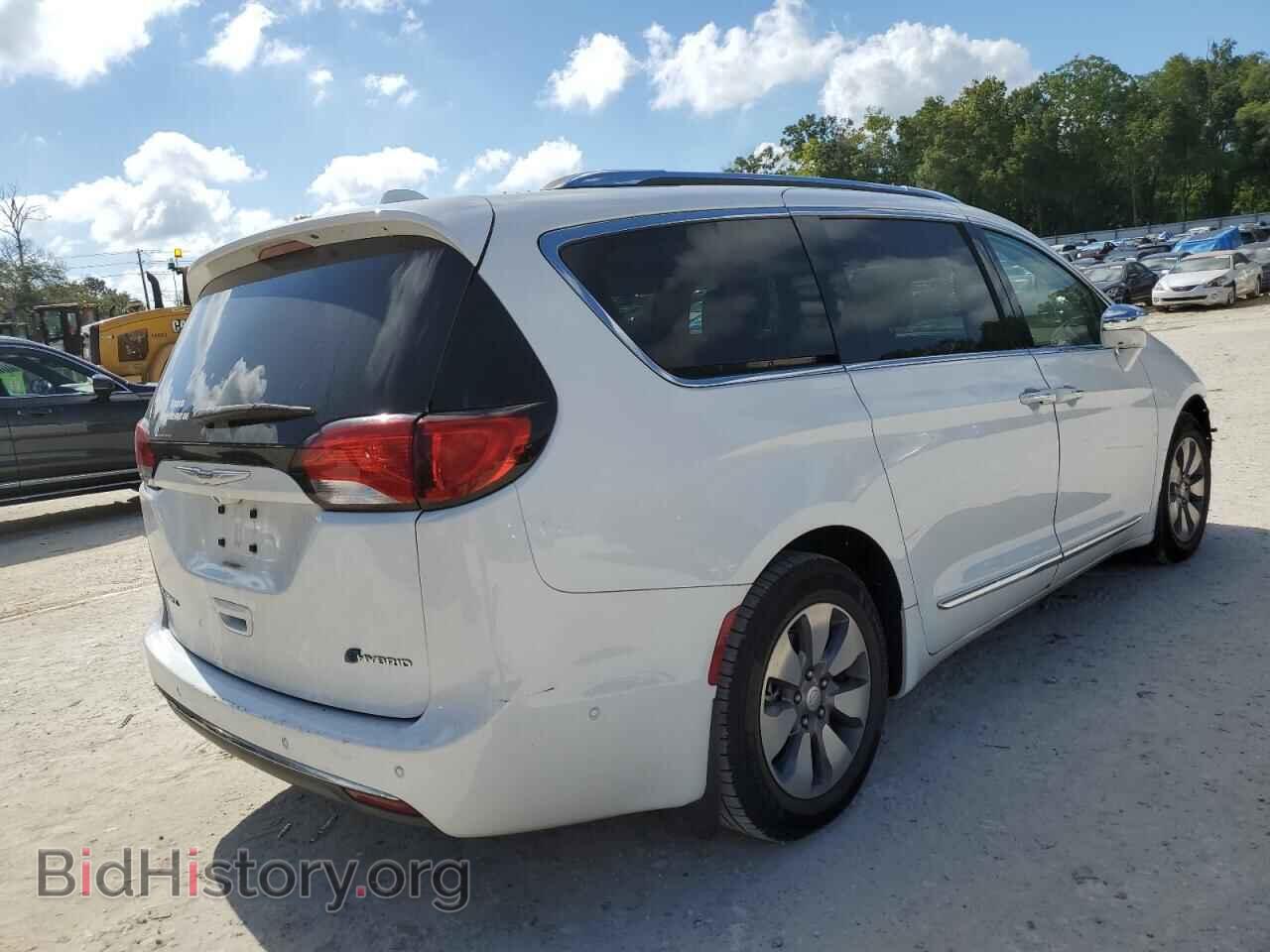 2018 CHRYSLER PACIFICA - VIN: 2C4RC1N76JR169747 - Фото 3