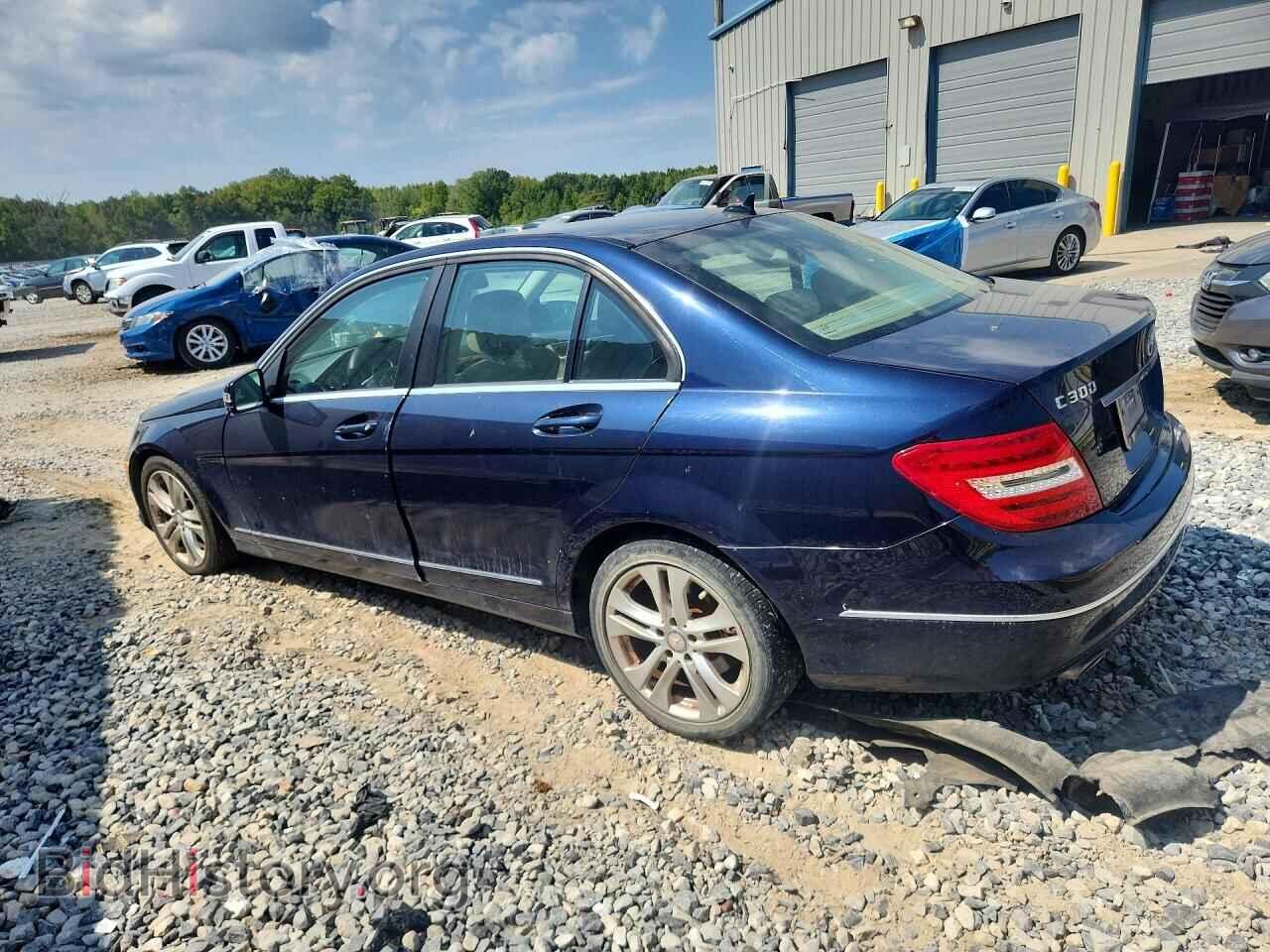 2012 MERCEDES-BENZ C-CLASS - VIN: WDDGF8BB5CF889069 - Фото 2