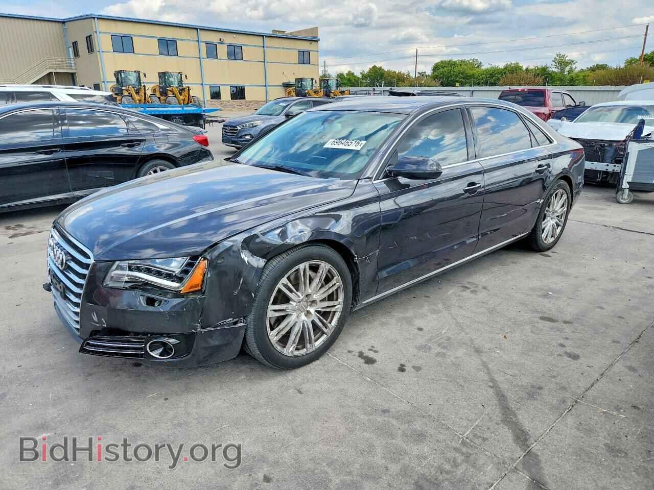 Photo WAURVAFD0BN024990 - AUDI A8 2011