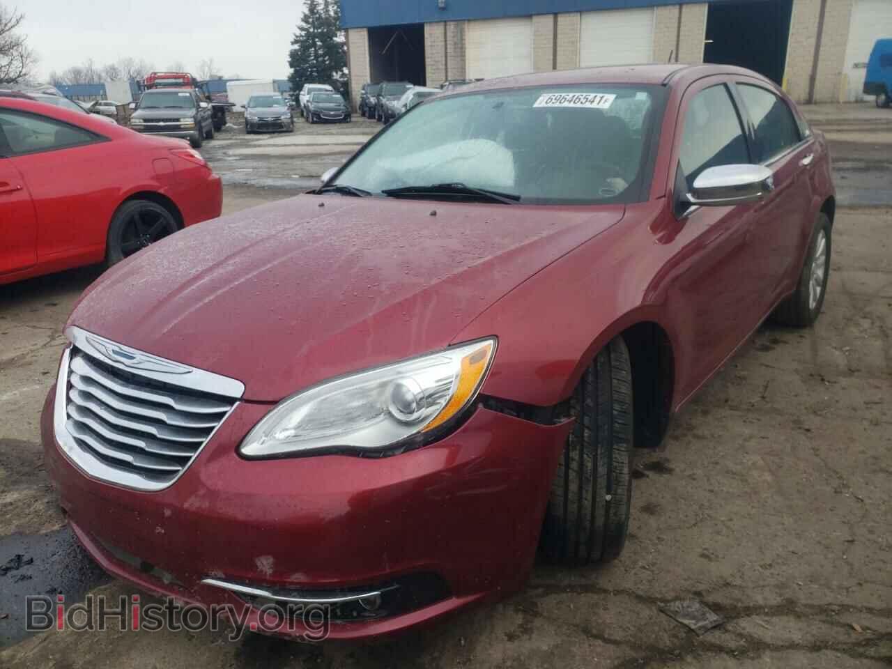 2013 CHRYSLER 200 - VIN: 1C3CCBCG5DN583400 - Фото 2