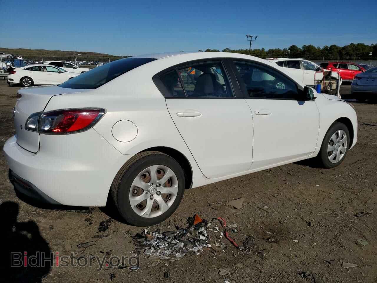 2011 MAZDA 3 - VIN: JM1BL1UF4B1377738 - Фото 3