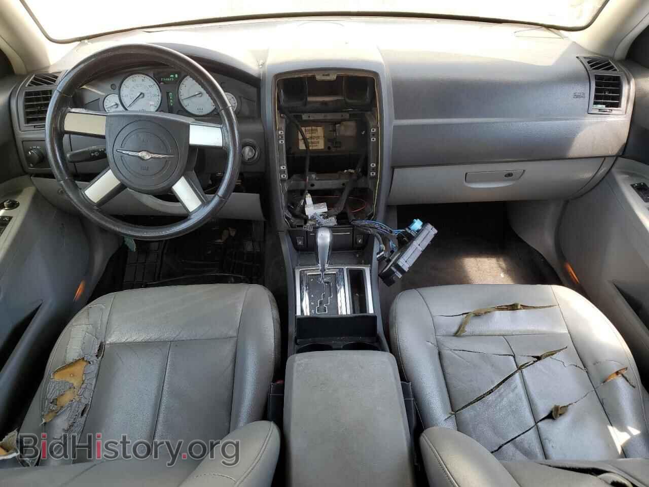 2007 CHRYSLER 300 - VIN: 2C3KA53G97H752978 - Фото 8