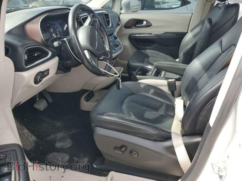 2019 Chrysler PACIFICA (VIN 2C4RC1BGXKR593261) — фото 7 из 13