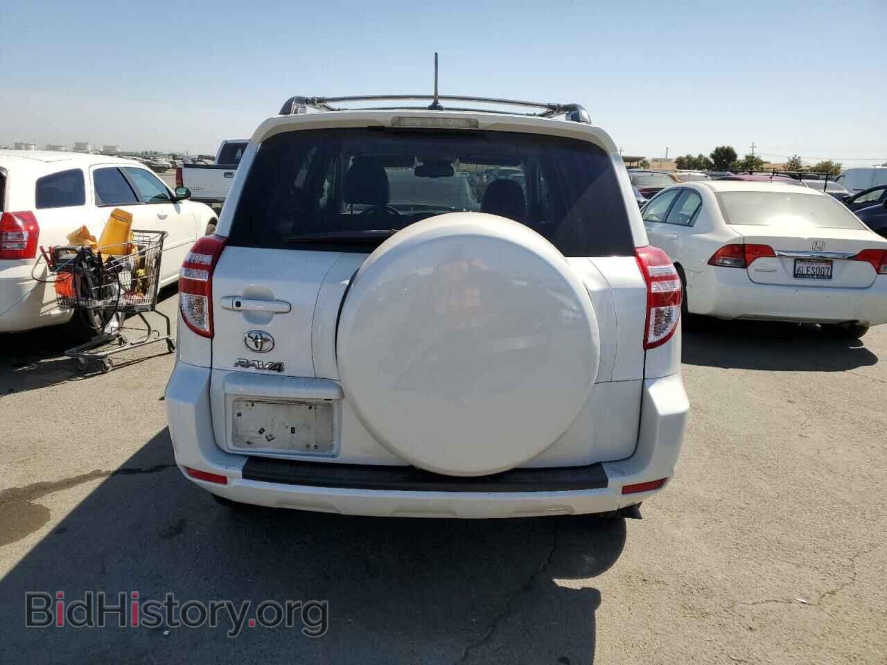 2011 TOYOTA RAV4 - VIN: 2T3YF4DV1BW090076 - Фото 6