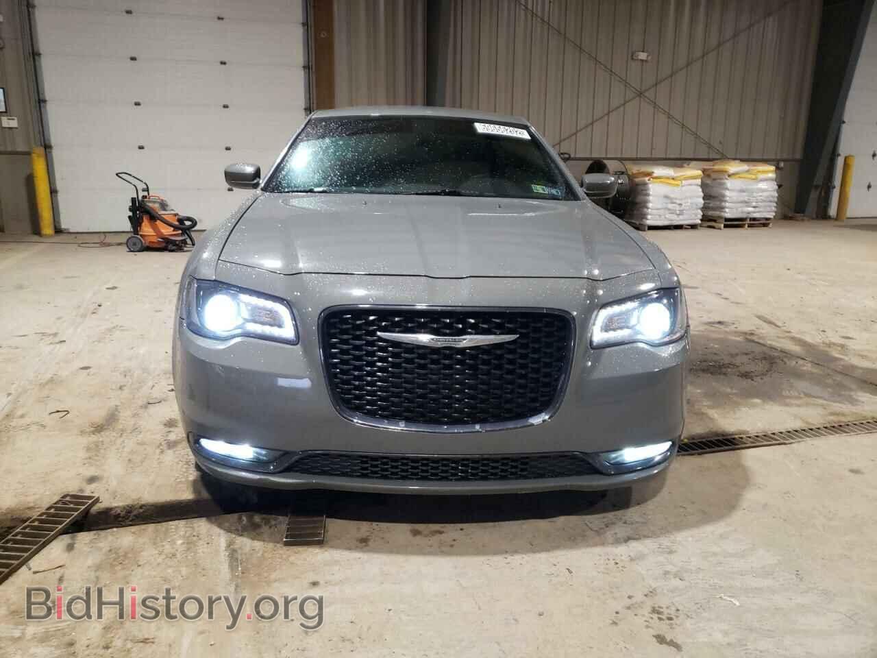 2019 CHRYSLER 300 - VIN: 2C3CCABG0KH516124 - Фото 5