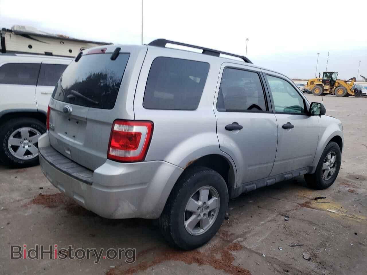 2011 FORD ESCAPE - VIN: 1FMCU9D71BKA98181 - Фото 3
