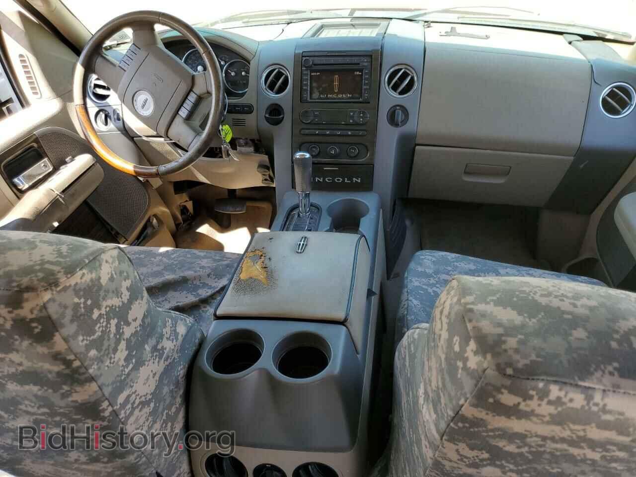 2007 LINCOLN MARK LT - VIN: 5LTPW16567FJ05958 - Фото 8