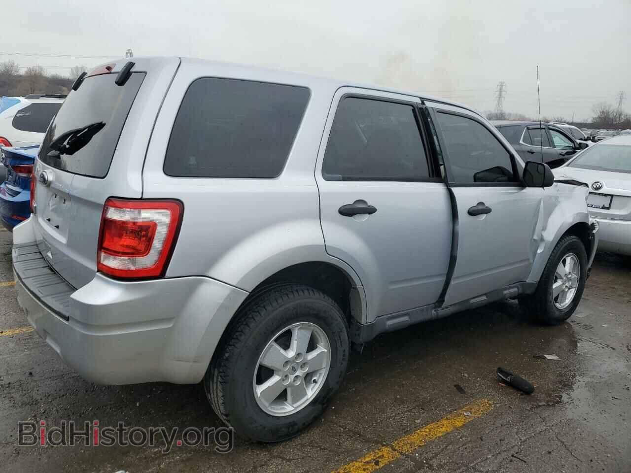2011 FORD ESCAPE - VIN: 1FMCU0C75BKB20325 - Фото 3