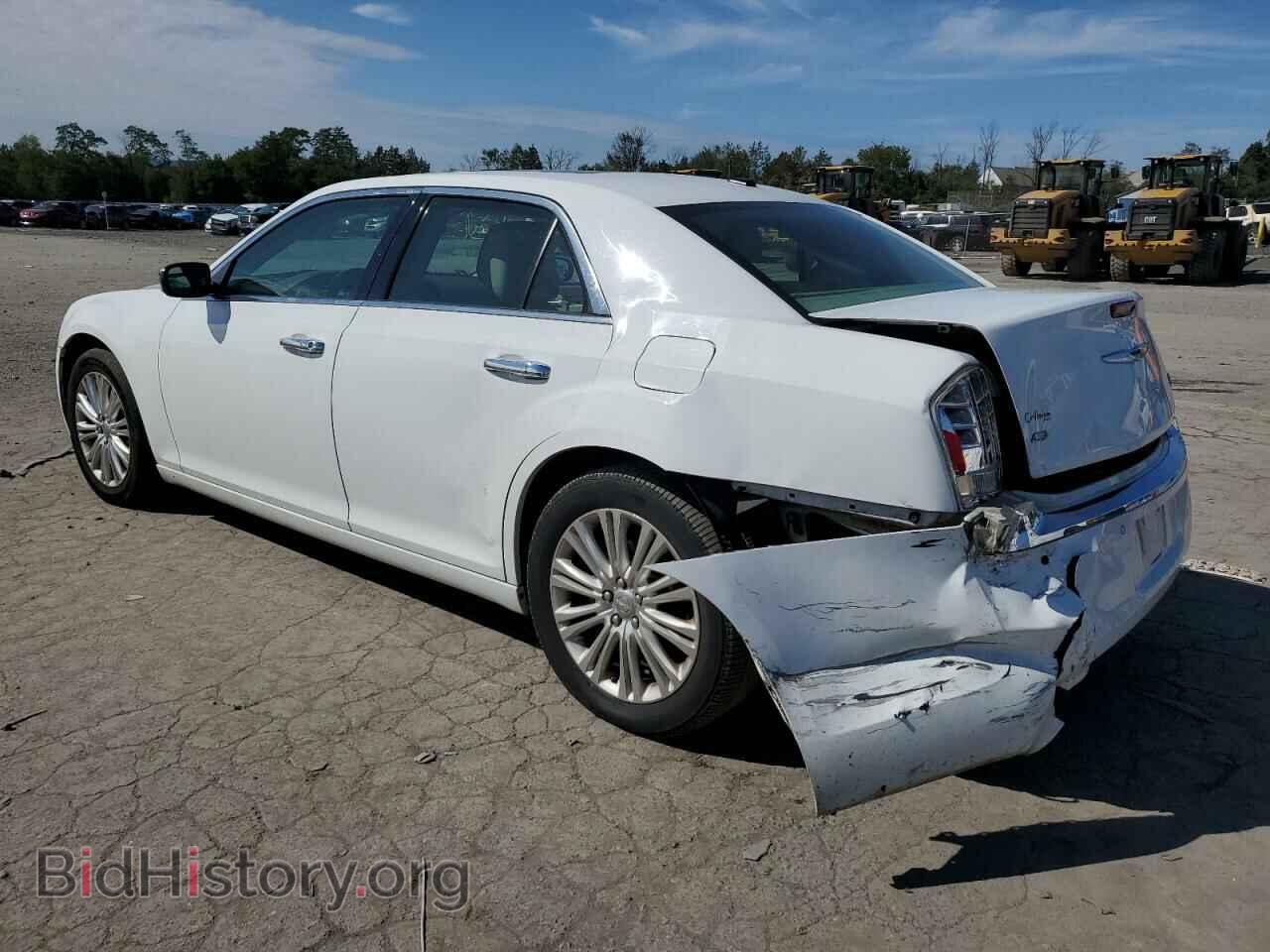 2011 CHRYSLER 300 - VIN: 2C3CK6CT8BH524001 - Фото 2