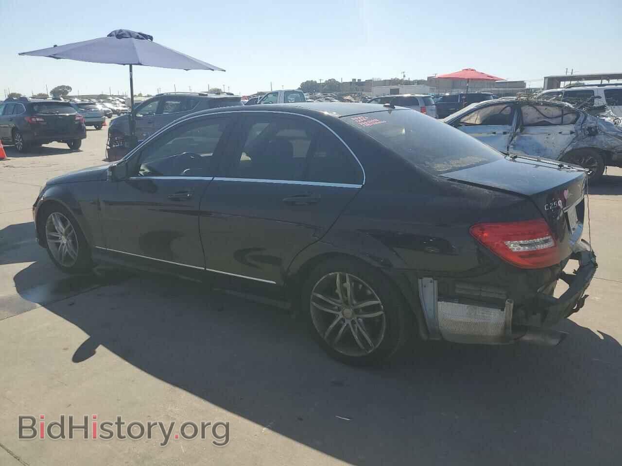 2013 MERCEDES-BENZ C-CLASS - VIN: WDDGF4HB5DR244731 - Фото 2