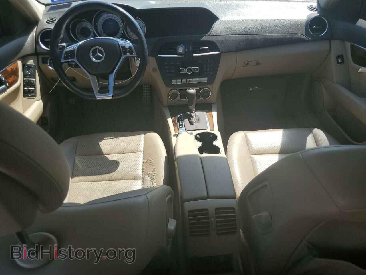 2013 MERCEDES-BENZ C-CLASS - VIN: WDDGF4HB5DR244731 - Фото 8