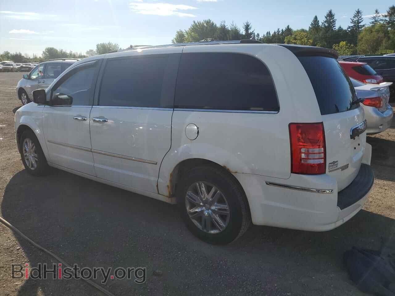 2008 CHRYSLER MINIVAN - VIN: 2A8HR64X28R142069 - Фото 2