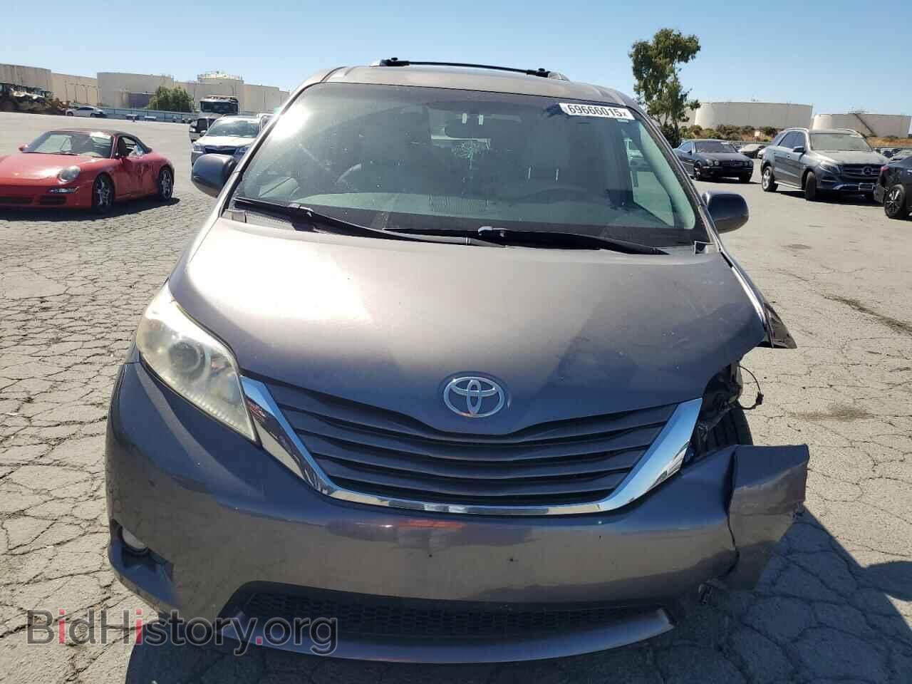 2011 TOYOTA All Models - VIN: 5TDYK3DC2BS049686 - Фото 5