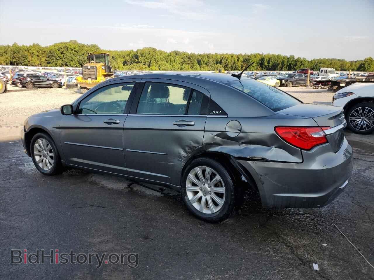2013 CHRYSLER 200 - VIN: 1C3CCBBB9DN557582 - Фото 2