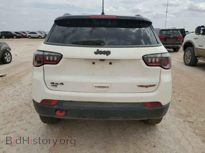 2020 Jeep COMPASS (VIN 3C4NJDDB0LT111550) — photo 6 of 13