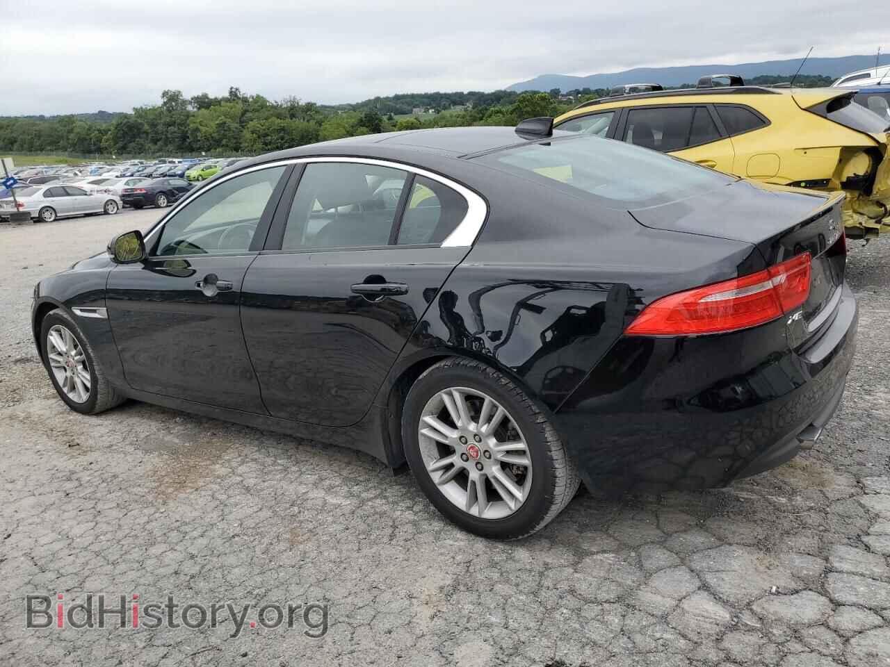 2017 JAGUAR XE - VIN: SAJAD4BG1HA967962 - Фото 2