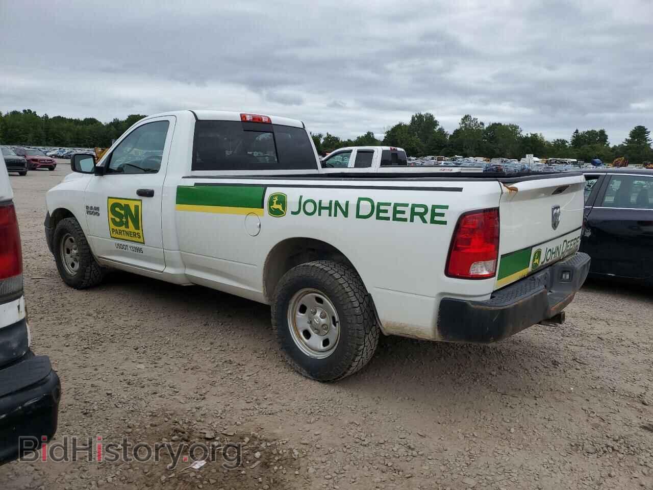 2017 RAM 1500 - VIN: 3C6JR6DG0HG658839 - Фото 2
