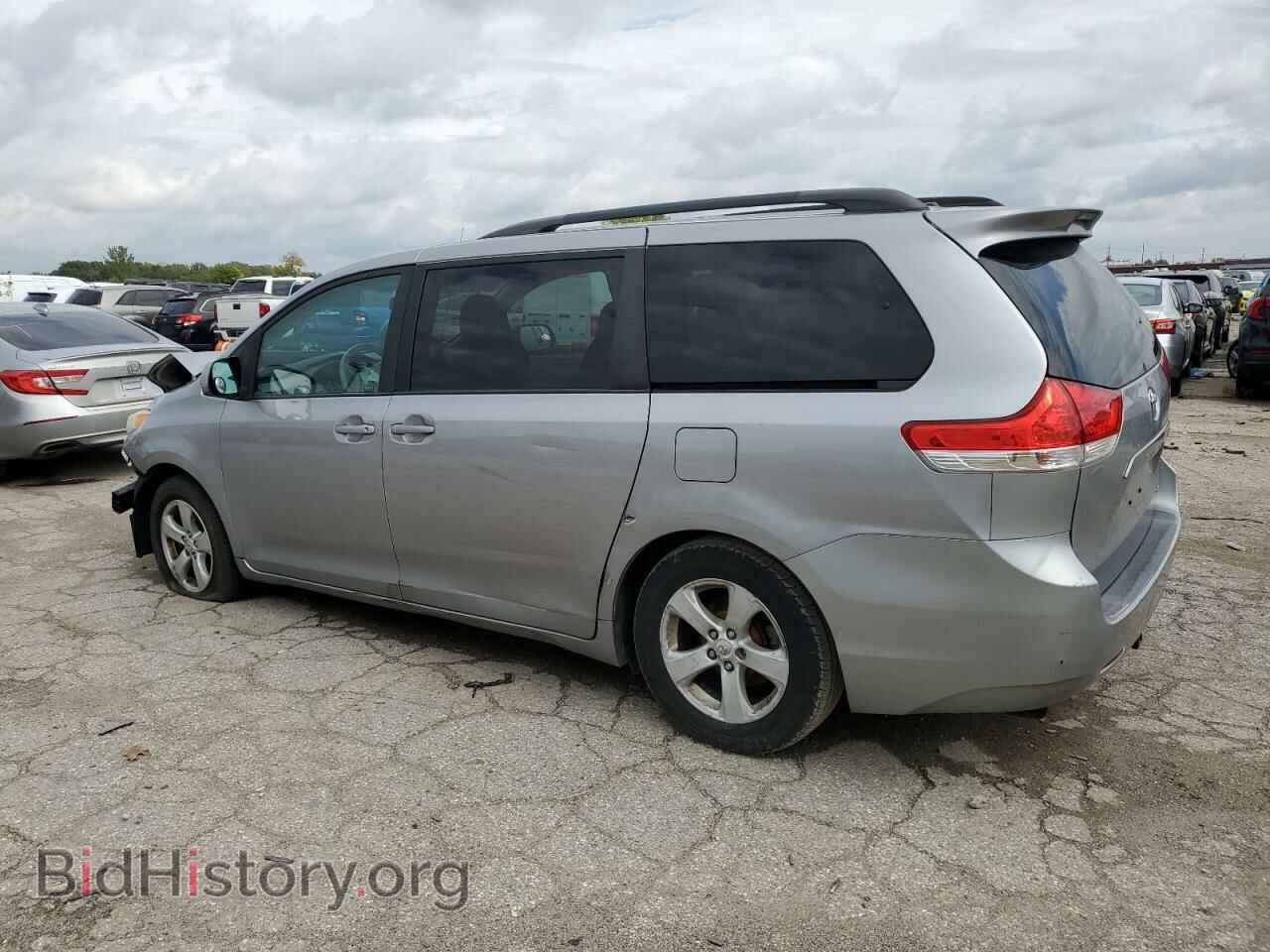 2011 TOYOTA All Models - VIN: 5TDKK3DC4BS038646 - Фото 2