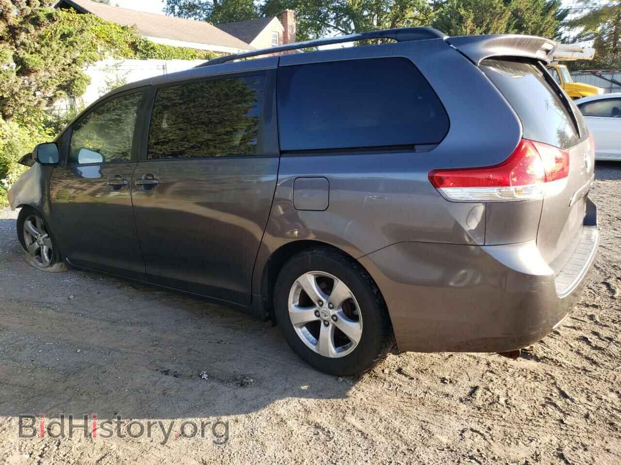 2011 TOYOTA All Models - VIN: 5TDKK3DC0BS043696 - Фото 2