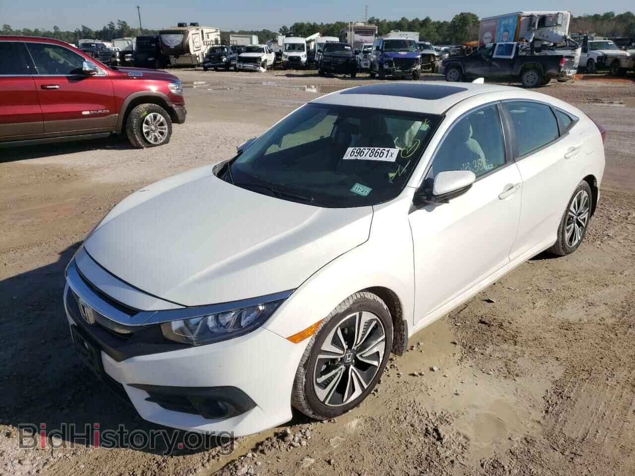 2017 HONDA CIVIC - VIN: 2HGFC1F33HH647851 - Фото 2