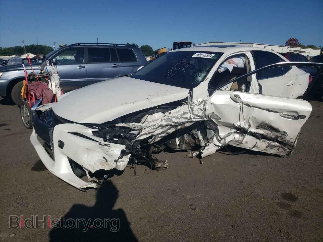 Фотография JTHCF1D28E5010409 - LEXUS IS 2014