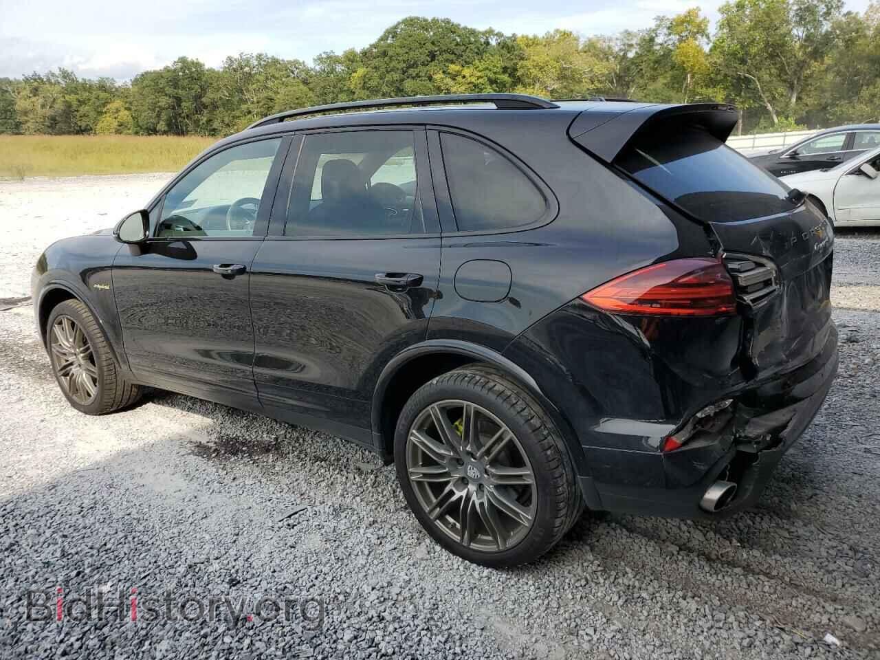 2017 PORSCHE CAYENNE - VIN: WP1AE2A21HLA71475 - Фото 2