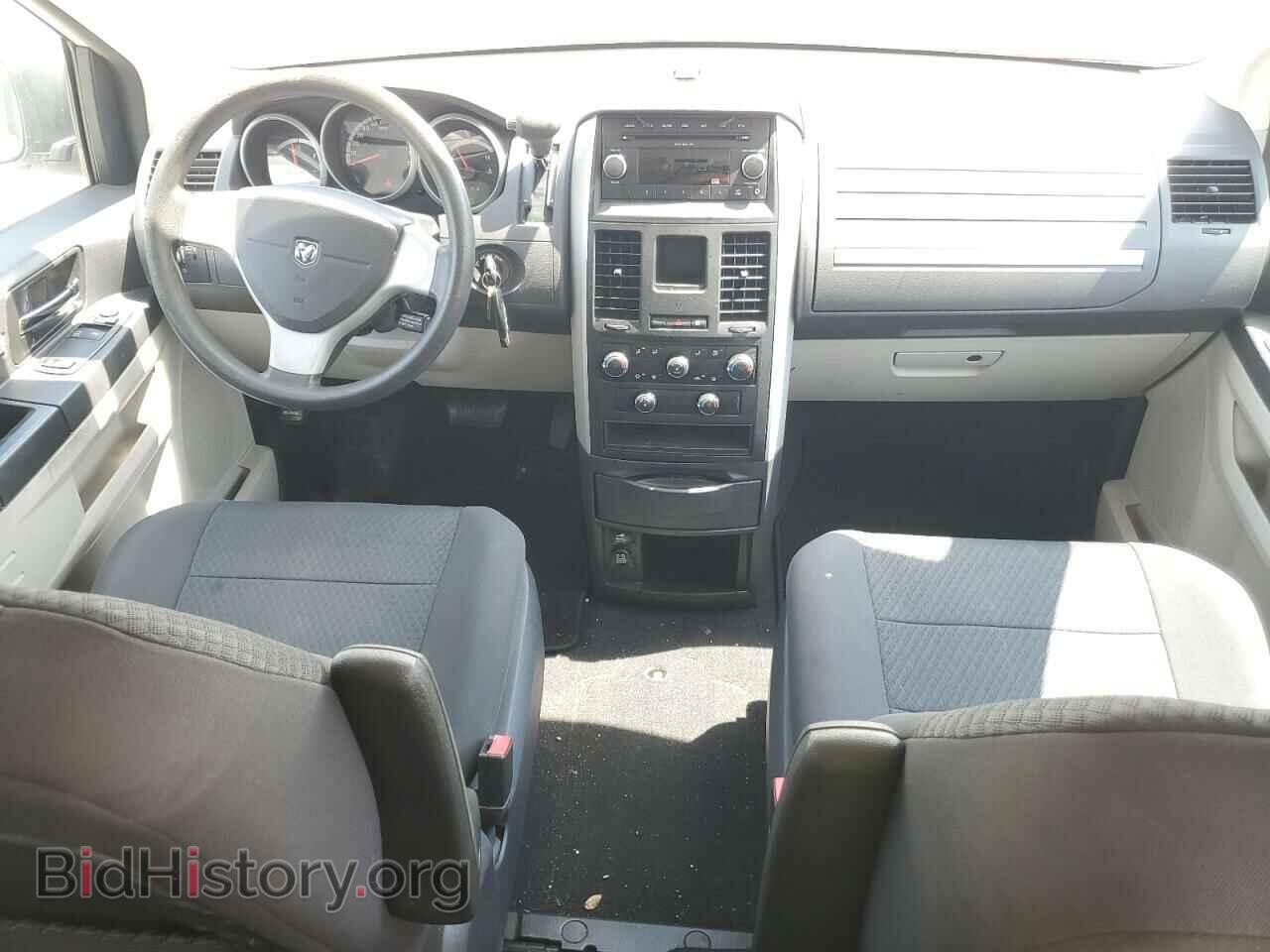 2010 DODGE CARAVAN - VIN: 2D4RN4DE8AR379958 - Фото 8