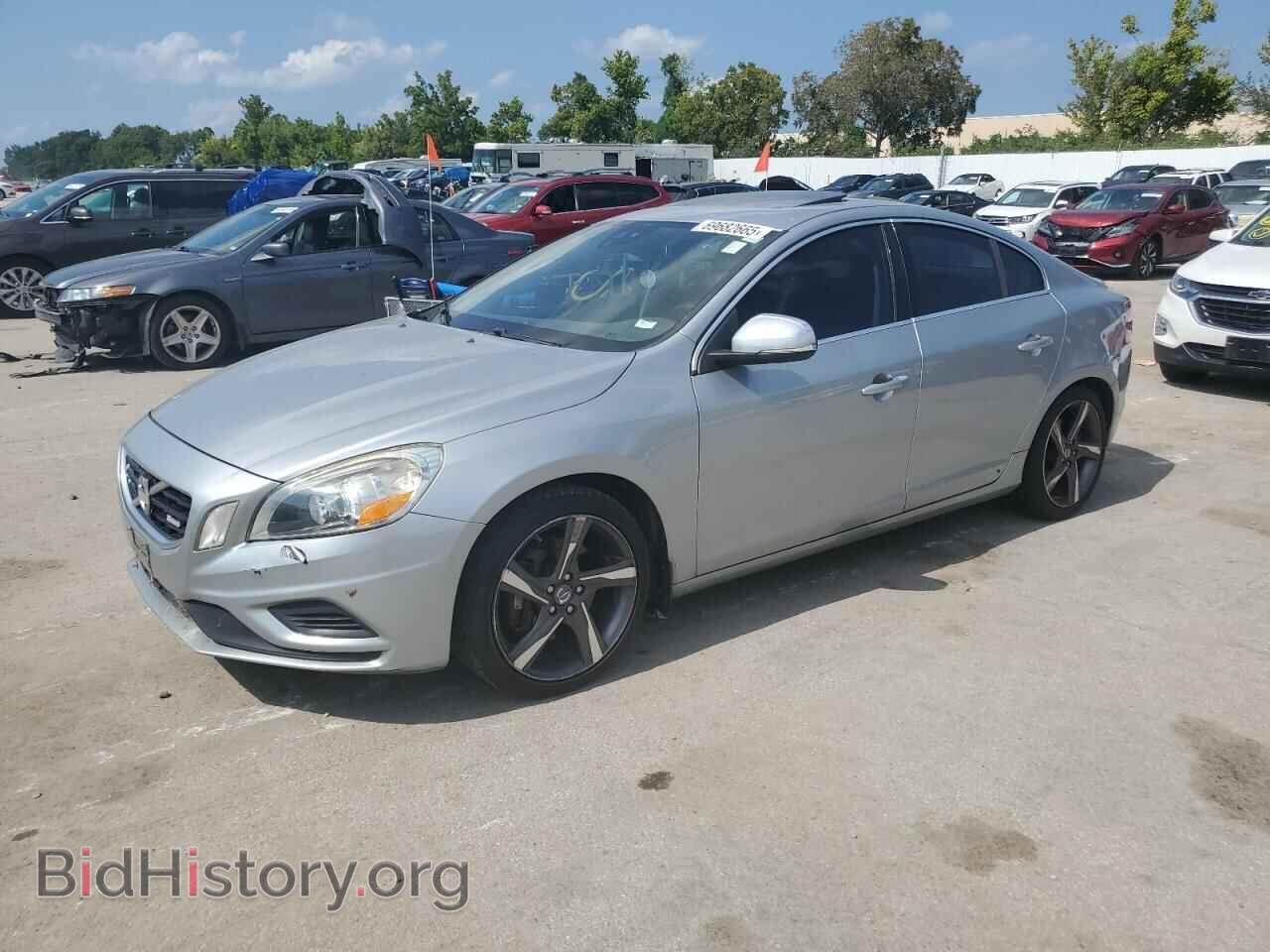 Фотография YV1902FH4C2110441 - VOLVO S60 2012