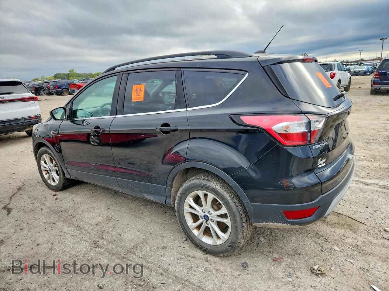 2018 FORD ESCAPE - VIN: 1FMCU9GD0JUB76082 - Фото 2