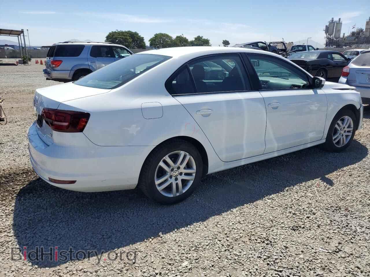 2018 VOLKSWAGEN JETTA - VIN: 3VW2B7AJ9JM263862 - Фото 3
