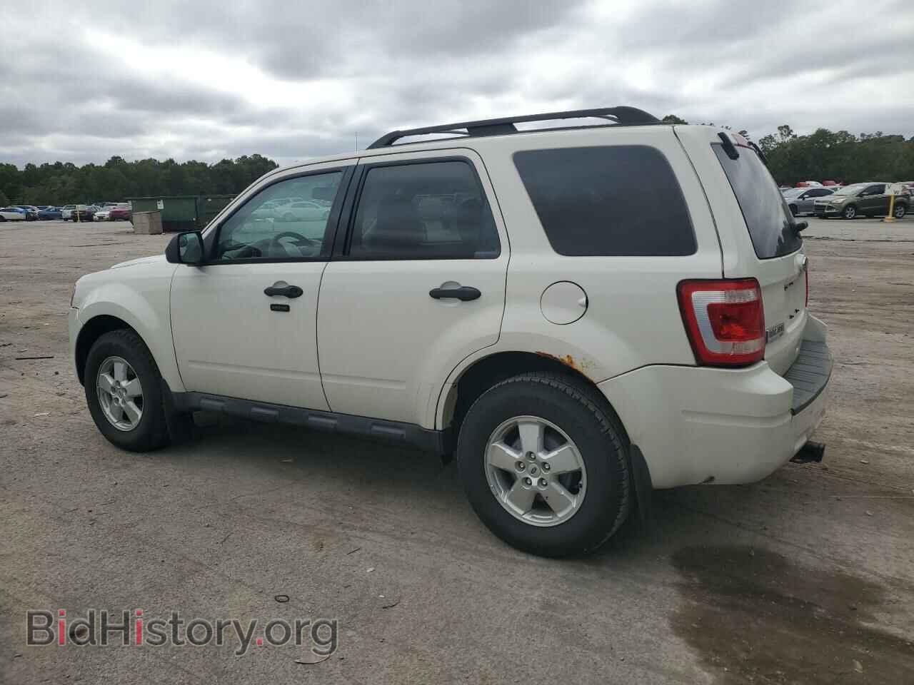 2010 FORD ESCAPE - VIN: 1FMCU0D73AKC16449 - Фото 2