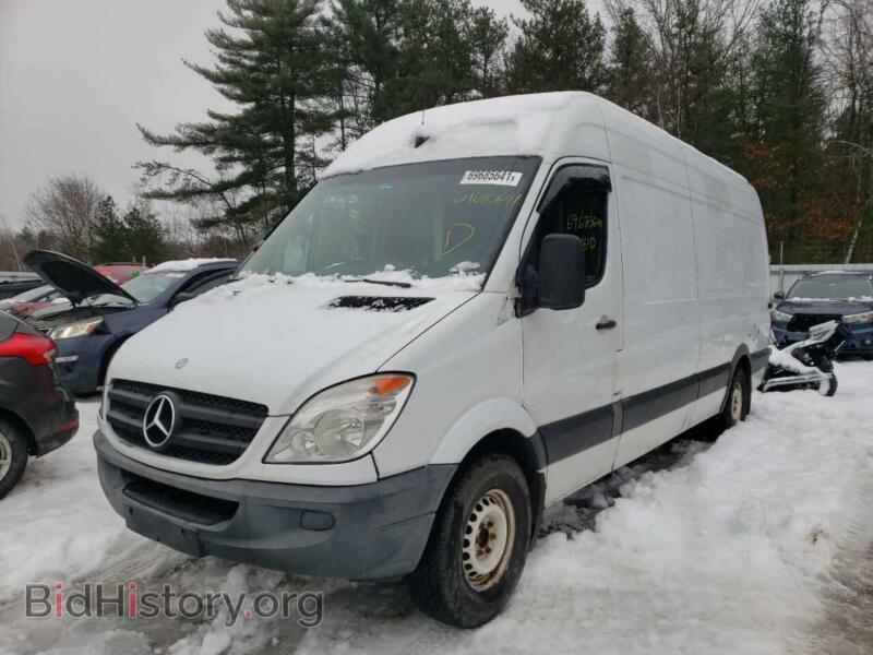 2011 Mercedes-Benz SPRINTER (VIN WD3PE8CB2B5571646) — фото 2 из 10
