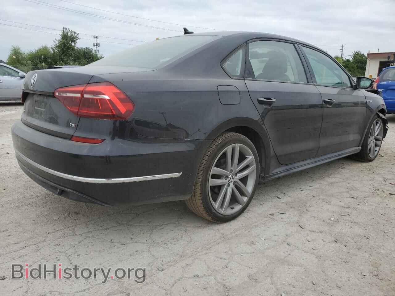 2018 VOLKSWAGEN PASSAT - VIN: 1VWAA7A33JC033378 - Фото 3