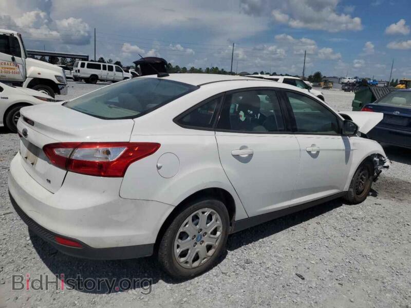 2012 Ford FOCUS (VIN 1FAHP3F24CL126668) — photo 3 of 15