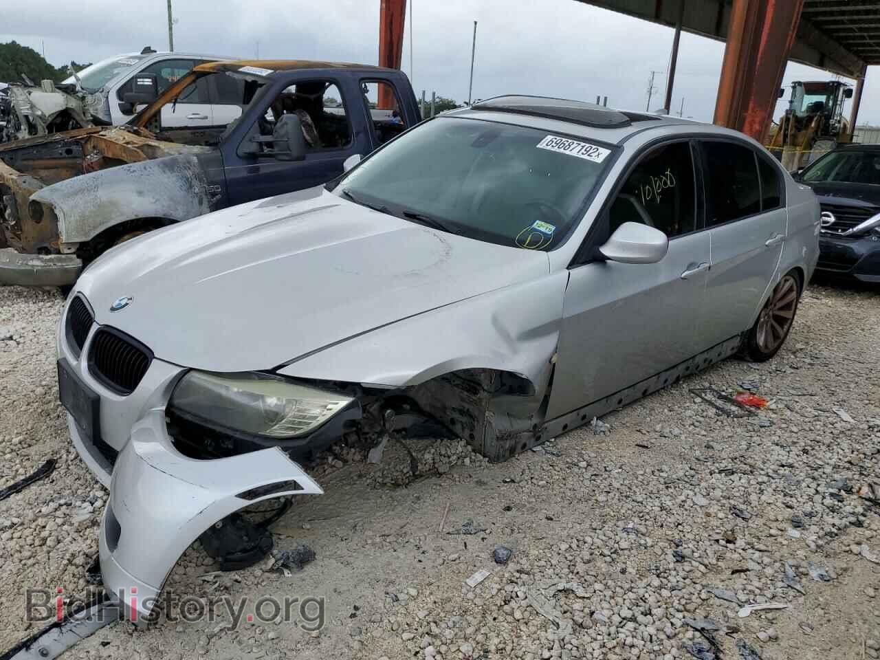 Фотография WBAPH7C58BE679526 - BMW 3 SERIES 2011