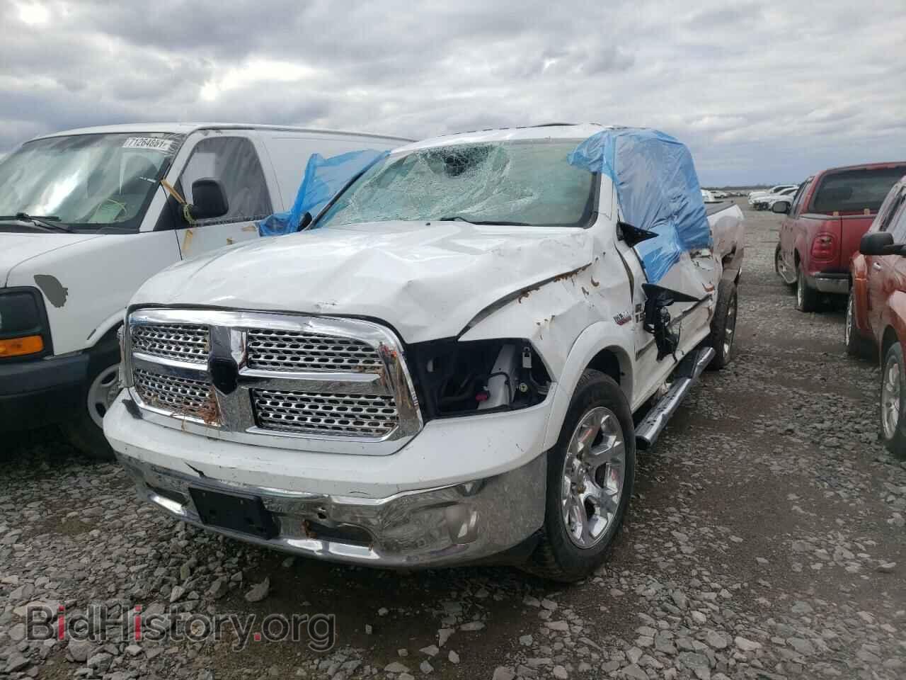 2017 RAM 1500 - VIN: 1C6RR7VTXHS657033 - Фото 2