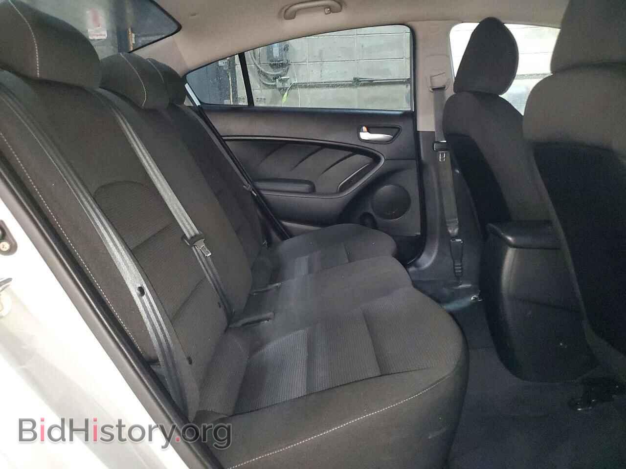 2017 KIA FORTE - VIN: 3KPFK4A79HE085611 - Photo 10
