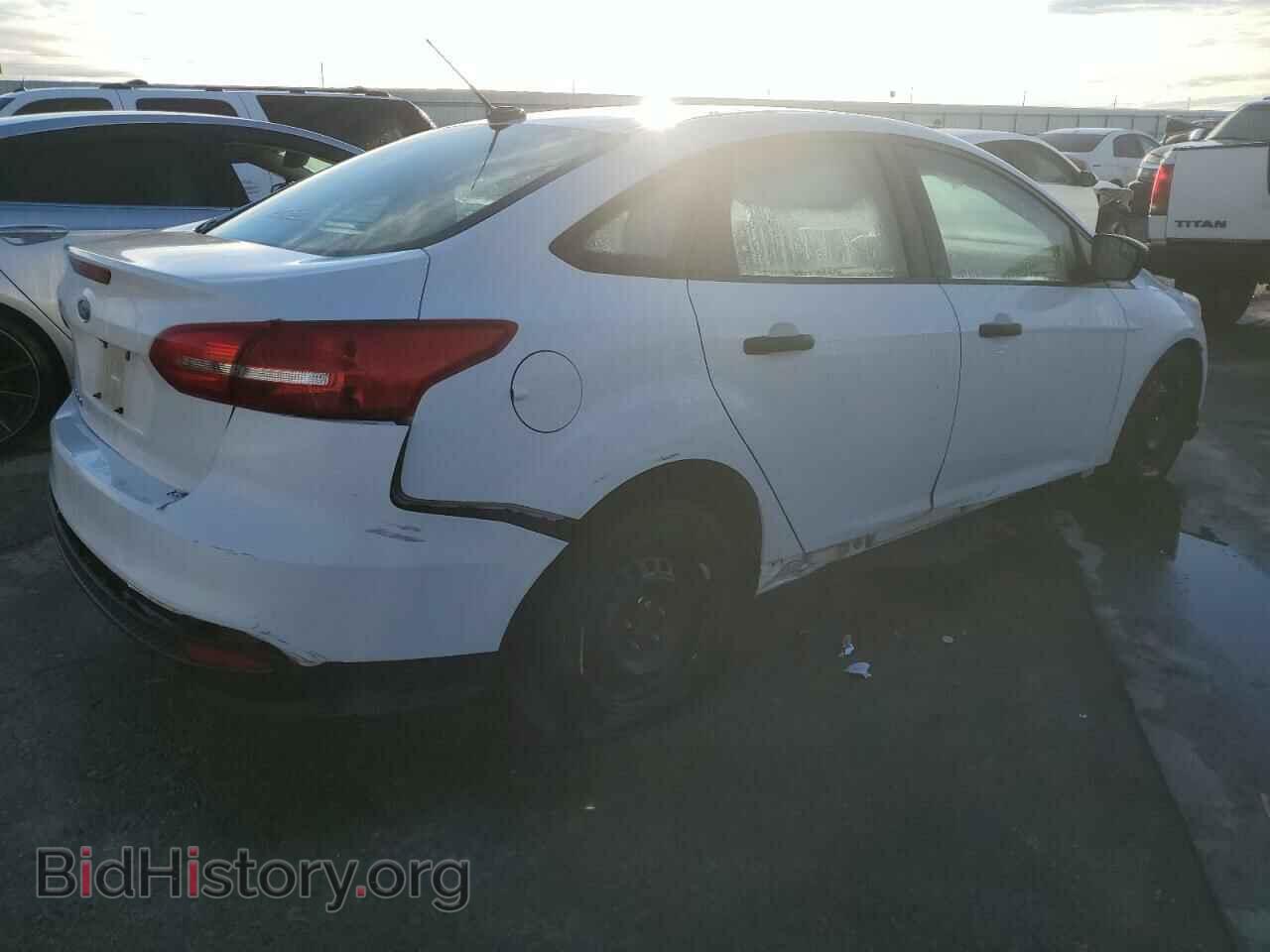 2017 FORD FOCUS - VIN: 1FADP3E21HL223432 - Photo 3