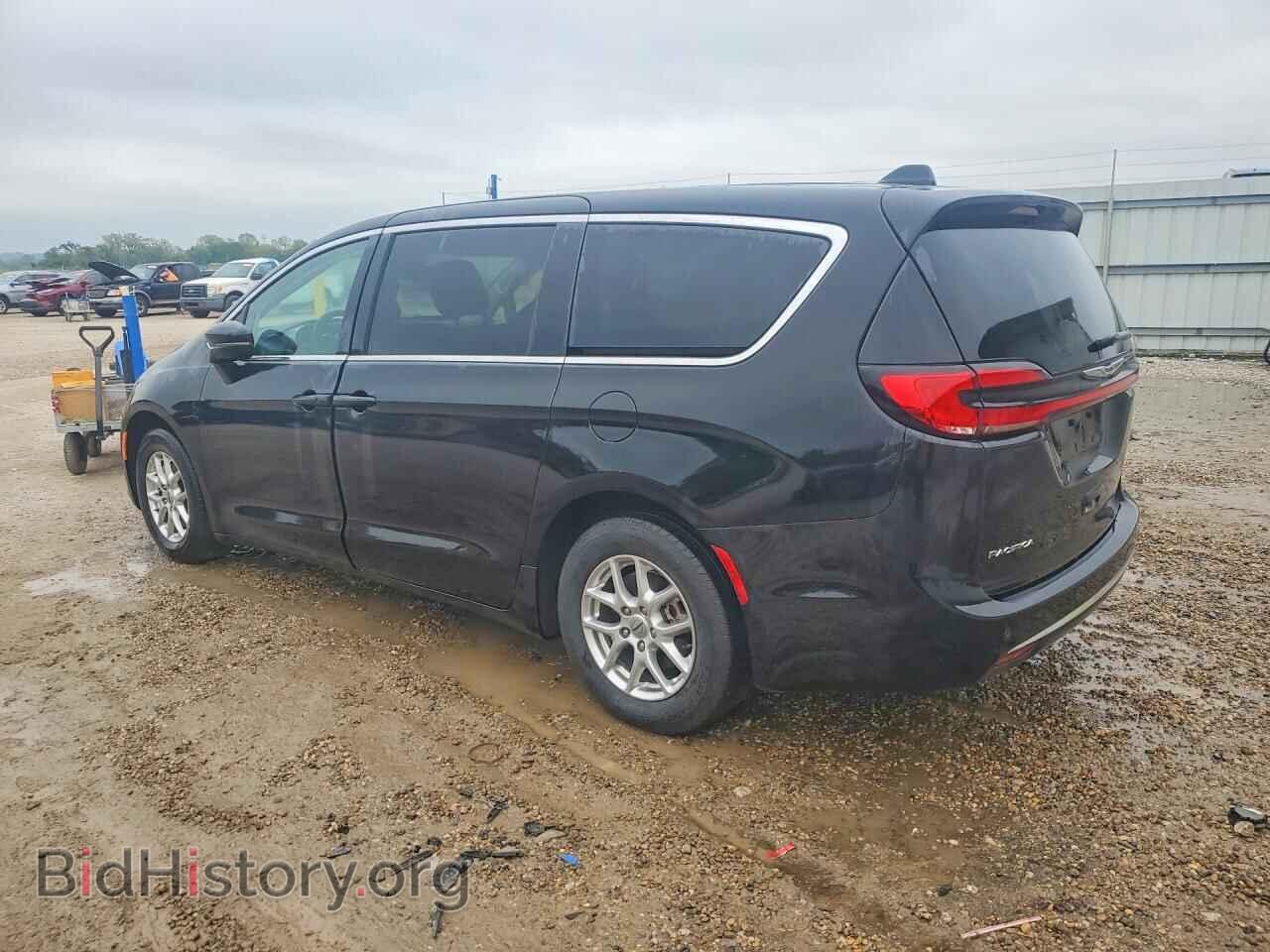 2024 CHRYSLER PACIFICA - VIN: 2C4RC1BG2RR140374 - Photo 2