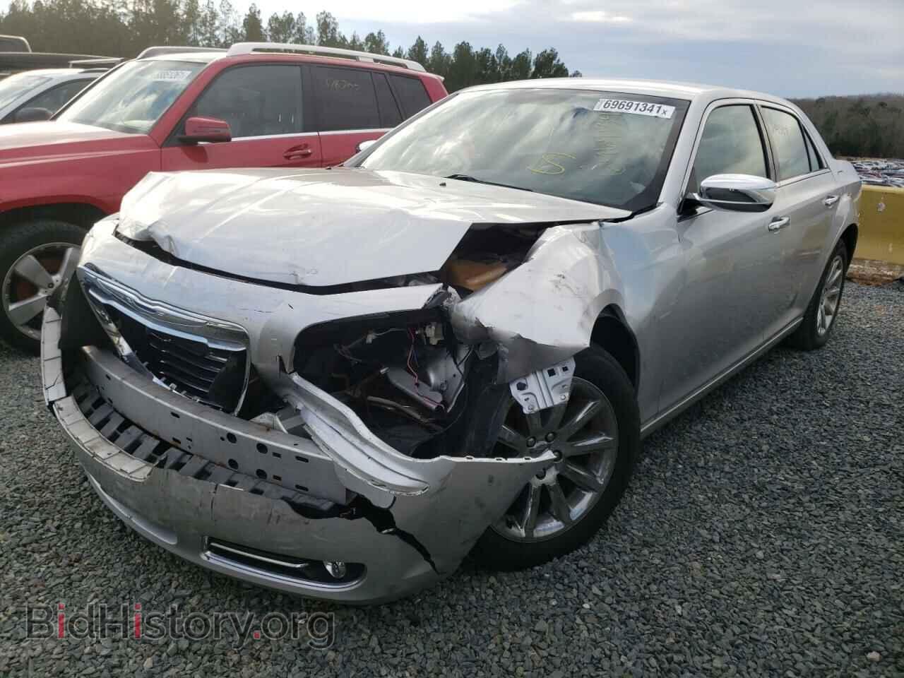 2012 CHRYSLER 300 - VIN: 2C3CCACG7CH310296 - Фото 2
