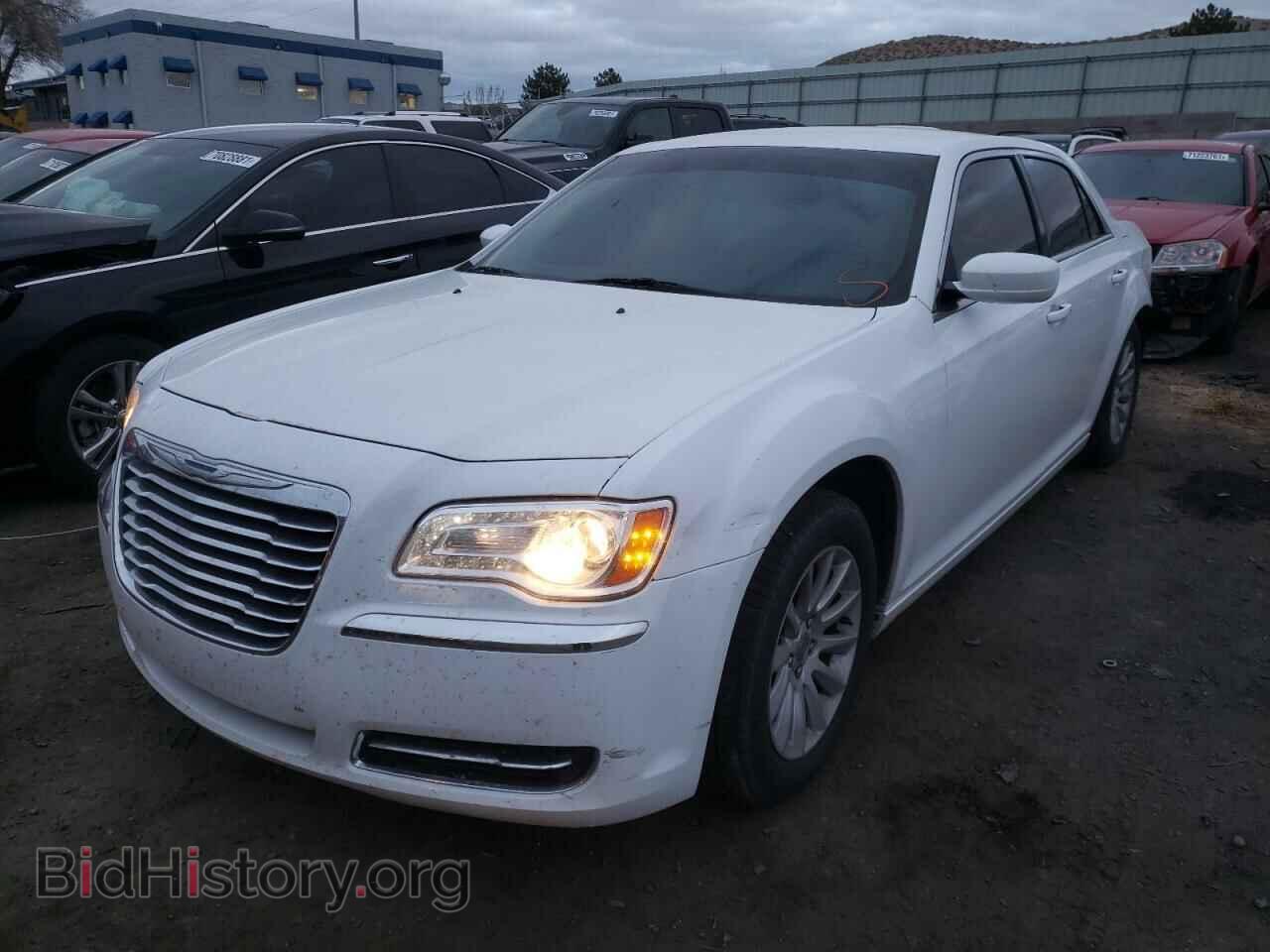 2014 CHRYSLER 300 - VIN: 2C3CCAAG3EH327473 - Фото 2