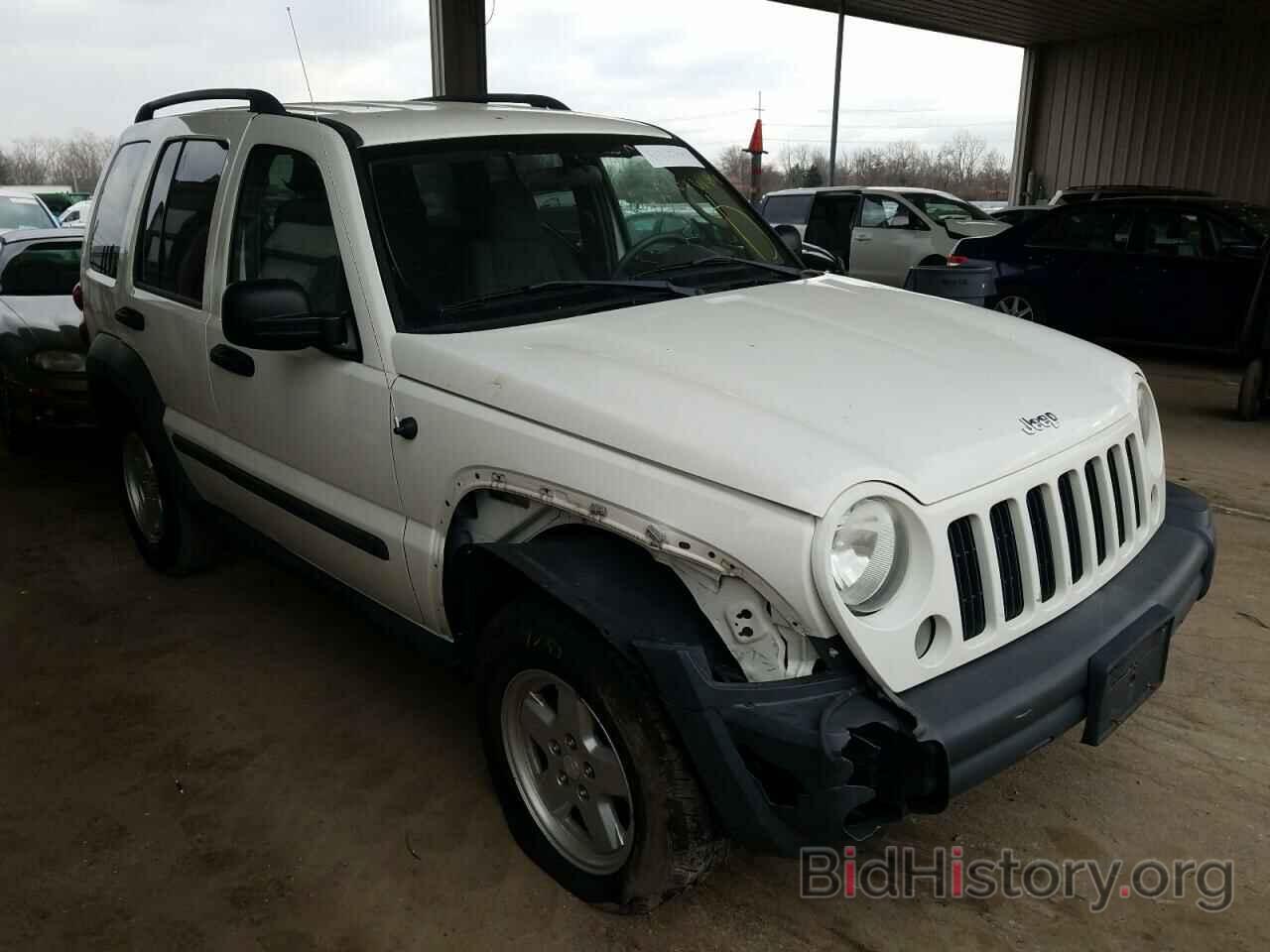 Photo 1J4GL48K06W289321 - JEEP LIBERTY 2006