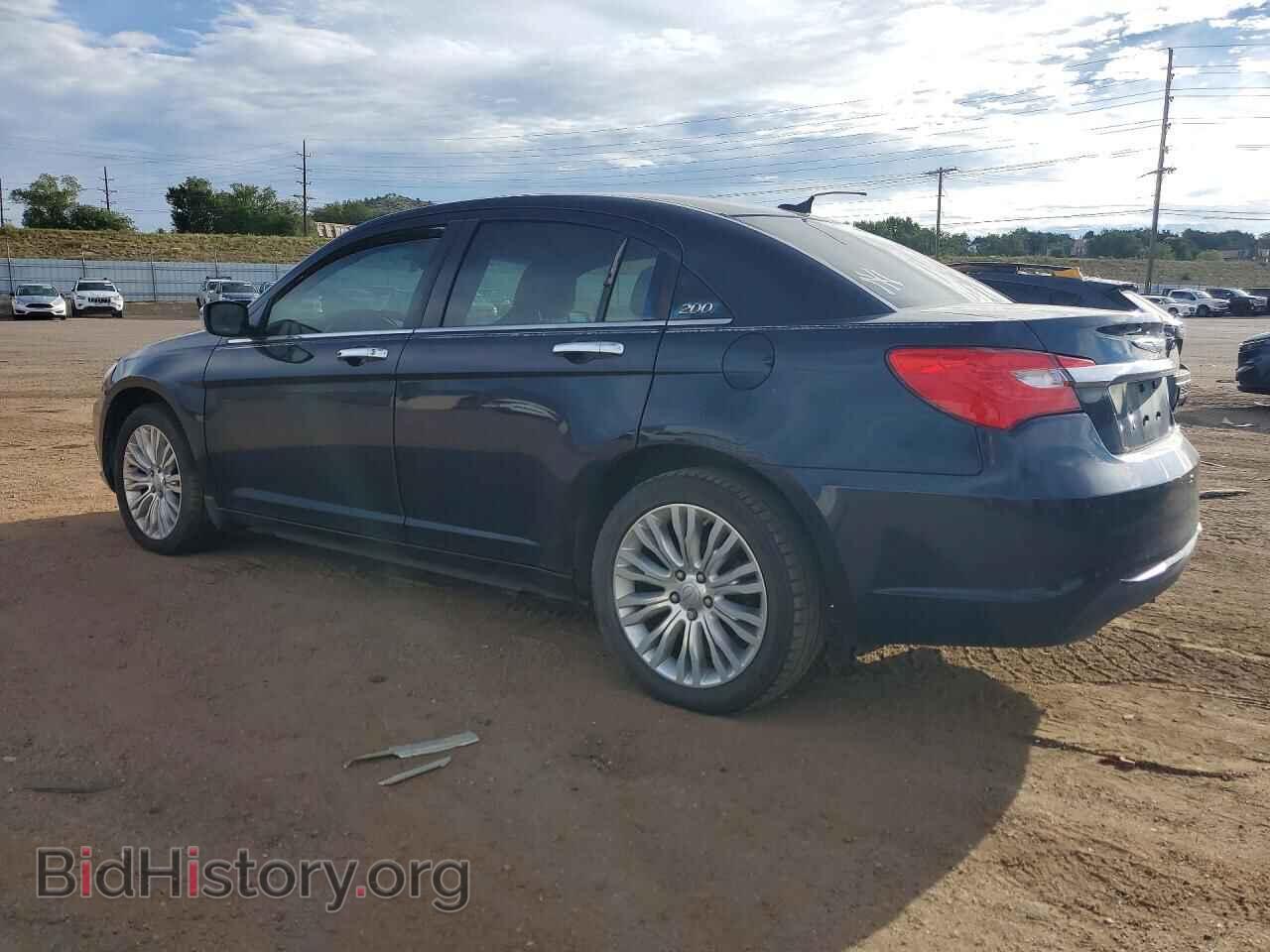 2011 CHRYSLER 200 - VIN: 1C3BC2FB1BN595021 - Photo 2