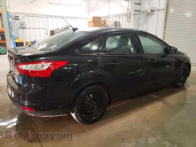 2012 Ford FOCUS (VIN 1FAHP3E28CL308925) — photo 3 of 12