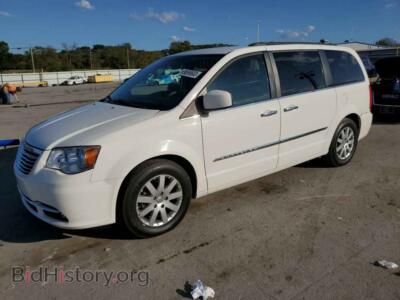 2011 Chrysler MINIVAN Town & COU, white — VIN 2A4RR8DG4BR677767, Copart
