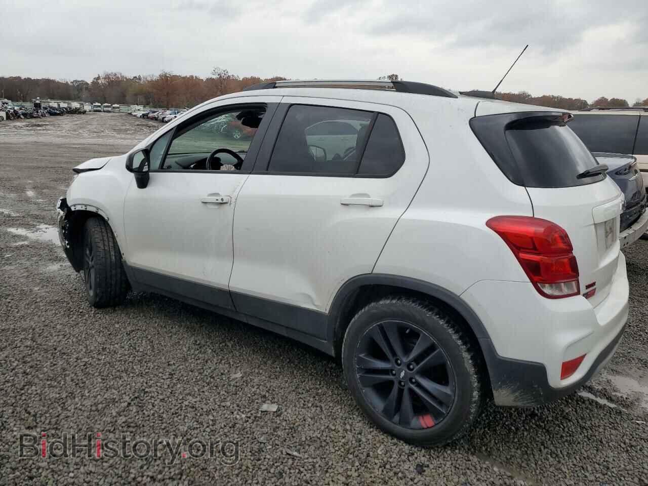 2020 CHEVROLET TRAX - VIN: 3GNCJLSB3LL320177 - Фото 2